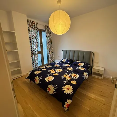 Lägenhet Monarch 1 P&p *