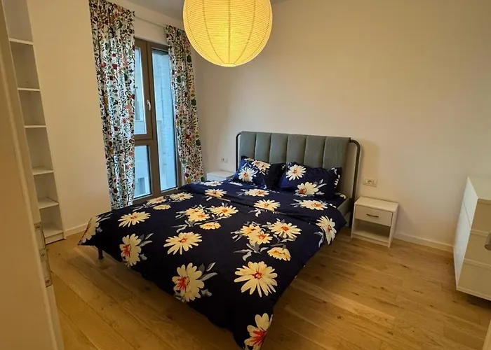 Monarch 1 P&p Lägenhet